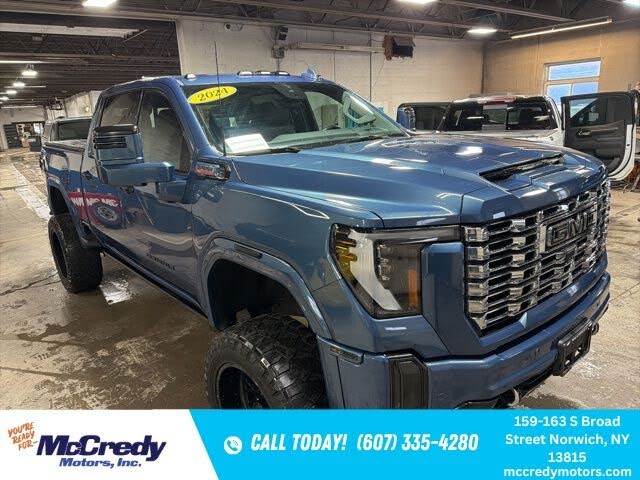 2024 GMC Sierra 2500HD Denali Crew Cab 4WD