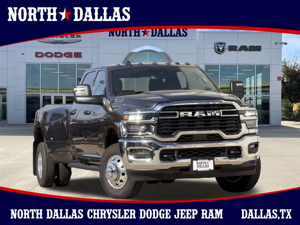 2026 RAM 3500 Tradesman Crew Cab LB DRW 4WD