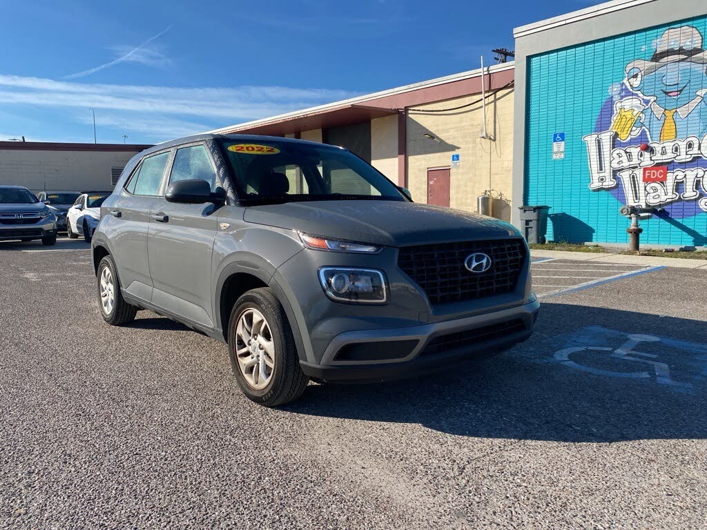 2022 Hyundai Venue SE FWD