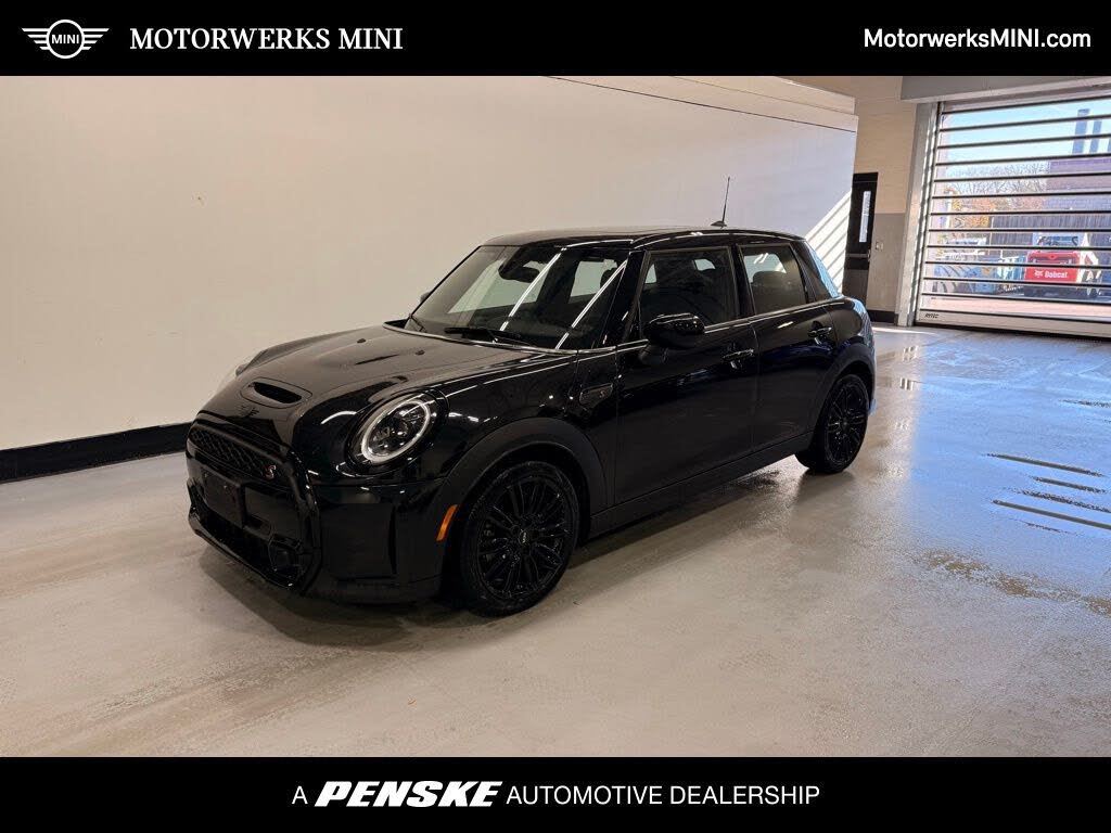 2023 MINI Cooper S 4-Door Hatchback FWD