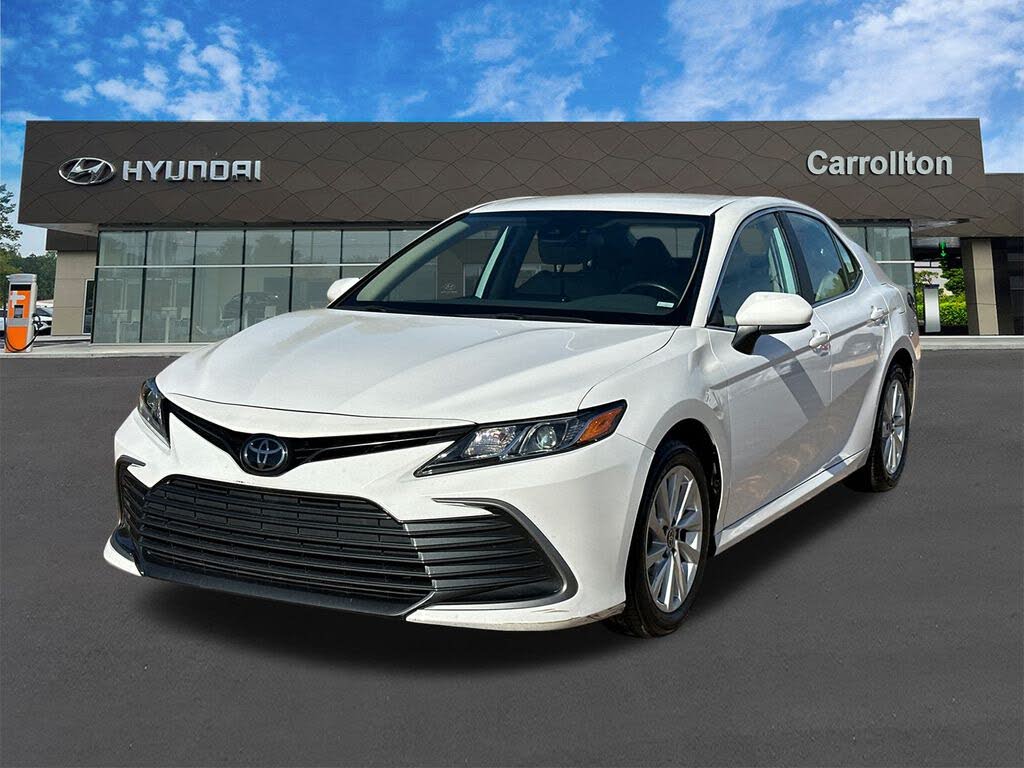2023 Toyota Camry LE FWD