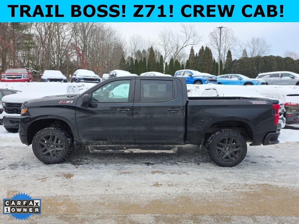 2025 Chevrolet Silverado 1500 Custom Trail Boss Crew Cab 4WD
