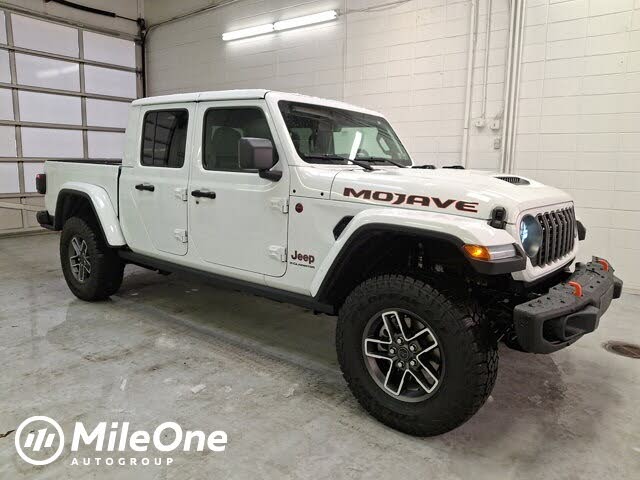 2025 Jeep Gladiator Mojave Crew Cab 4WD