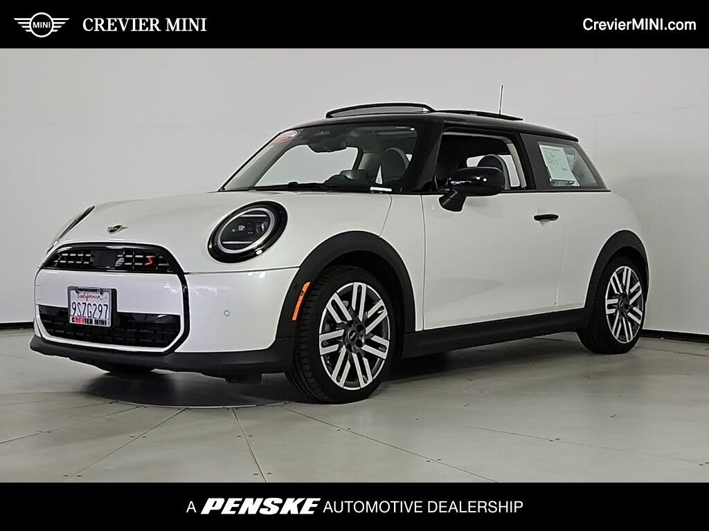 2025 MINI Cooper S Signature Trim 2-door Hatchback