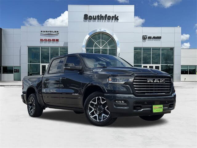 2026 RAM 1500 Laramie Crew Cab RWD
