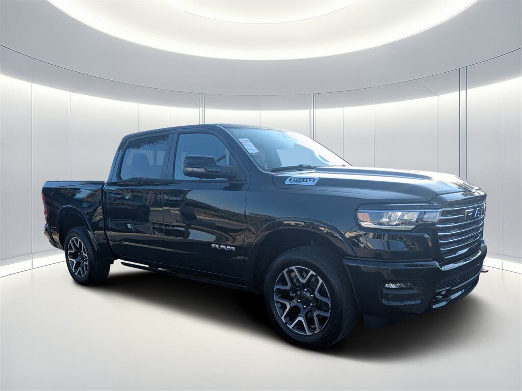 2026 RAM 1500 Laramie Crew Cab 4WD