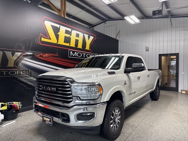 2020 RAM 3500 Laramie Longhorn Crew Cab LB 4WD
