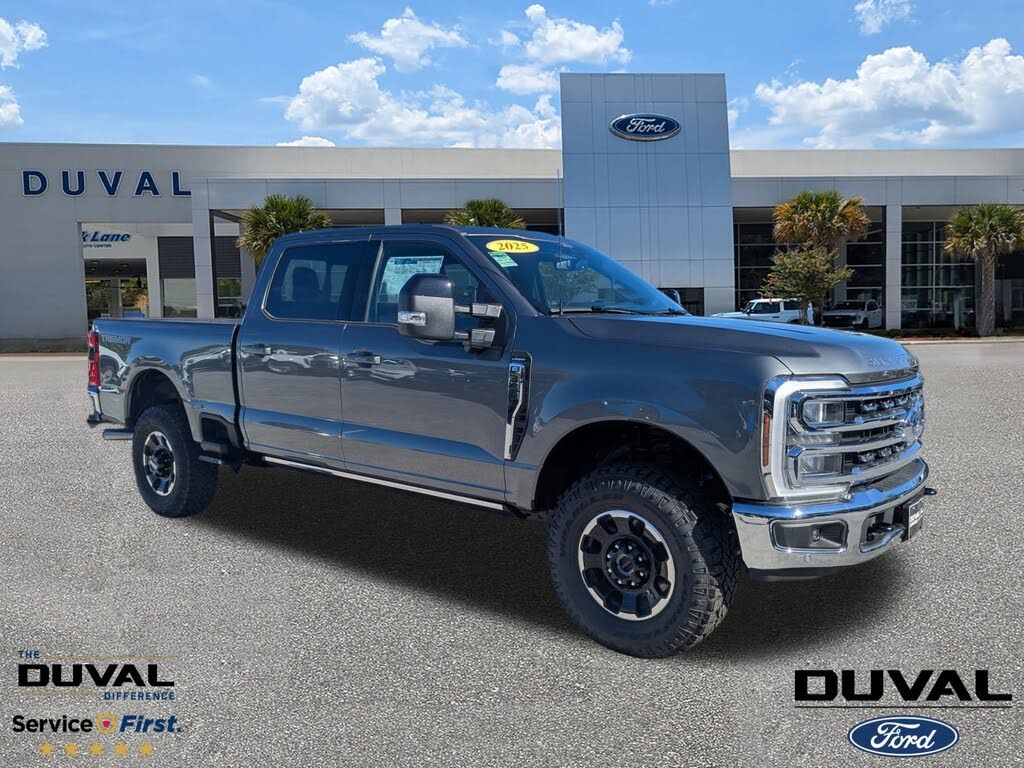 2025 Ford F-350 Super Duty Lariat Crew Cab 4WD