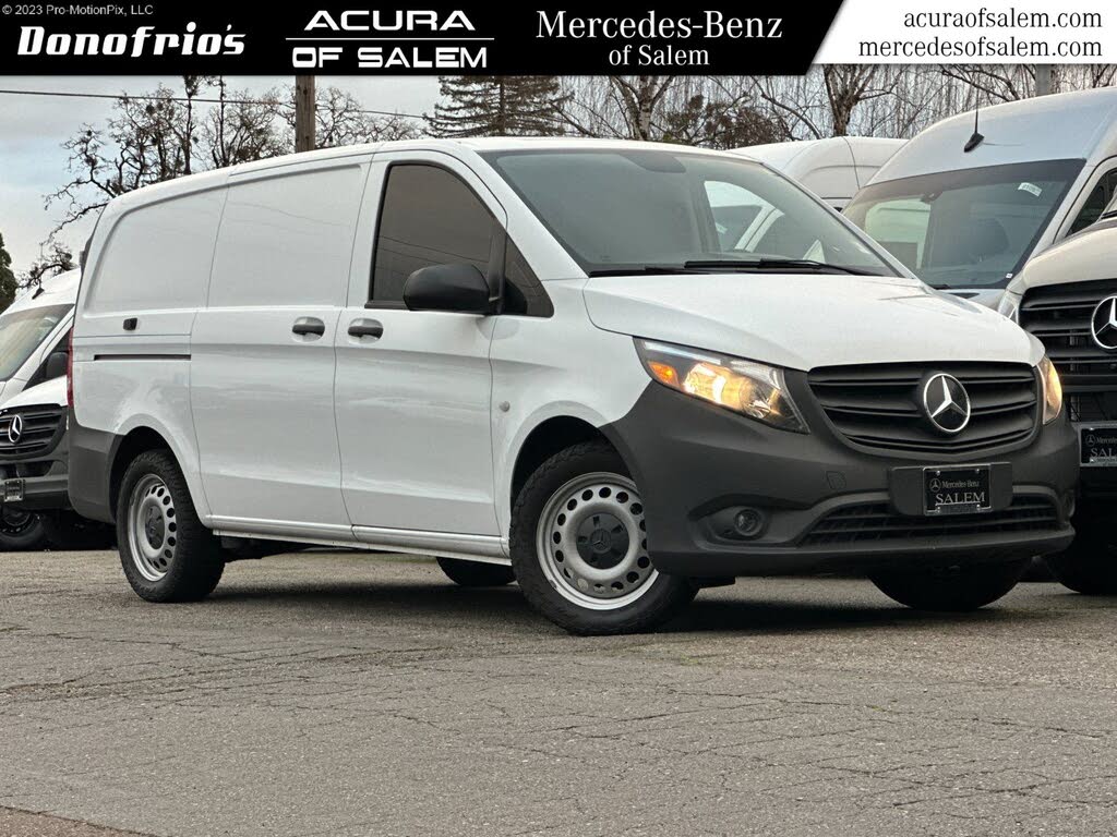 2023 Mercedes-Benz Metris Passenger RWD
