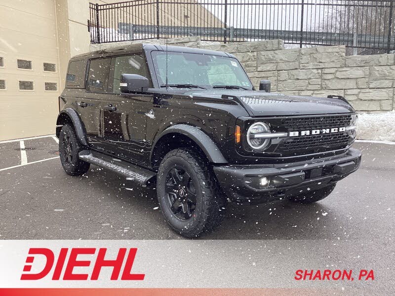 2025 Ford Bronco Outer Banks 4-Door 4WD