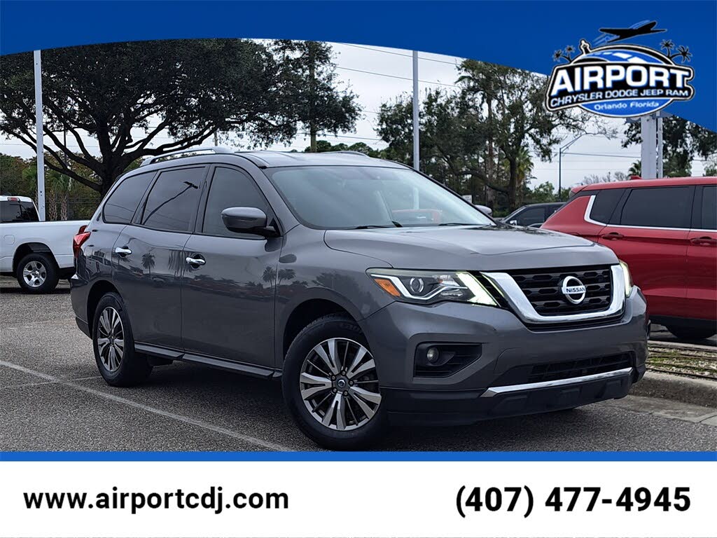 2018 Nissan Pathfinder SV