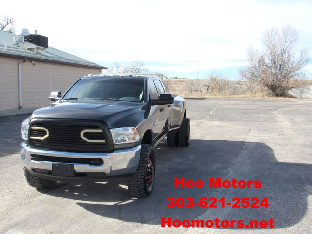 2018 RAM 3500 Tradesman Crew Cab LB DRW 4WD