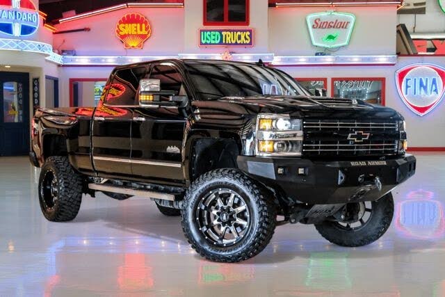 2018 Chevrolet Silverado 2500HD High Country Crew Cab 4WD