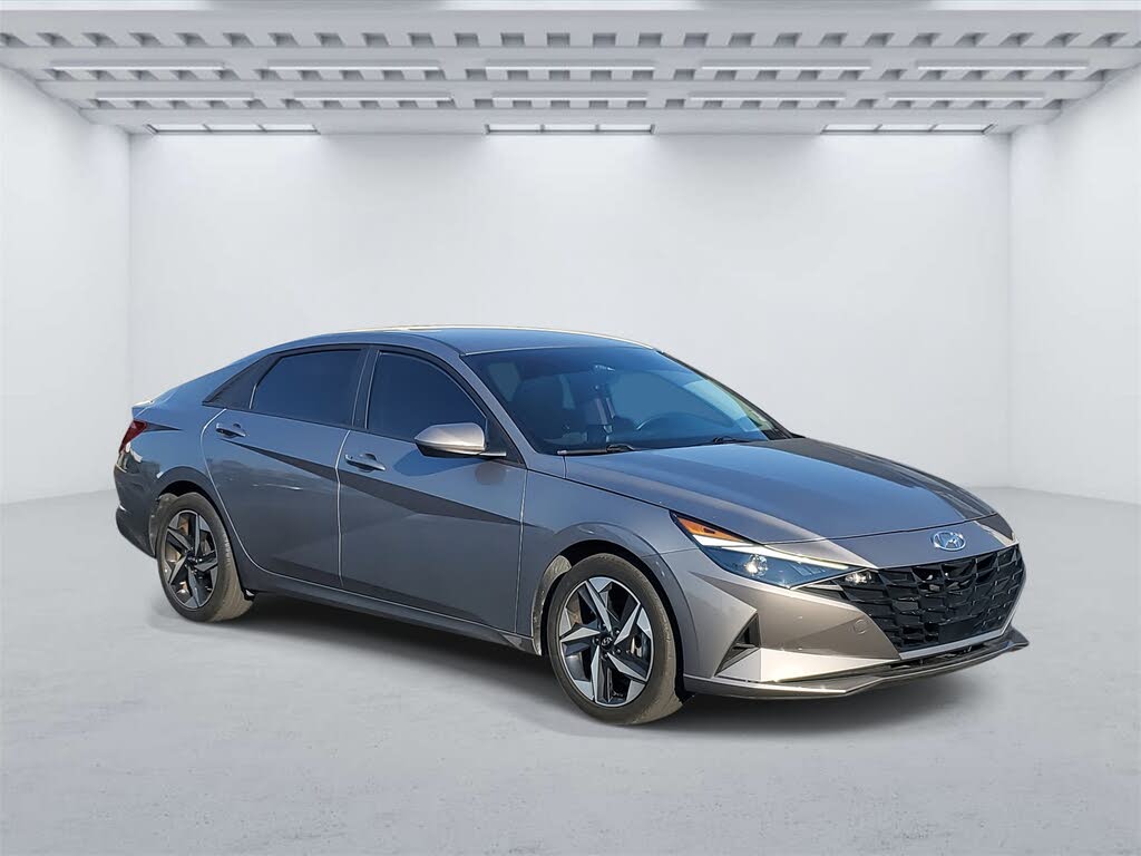 2023 Hyundai Elantra SEL FWD