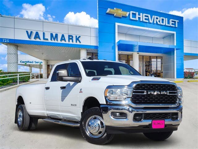 2023 RAM 3500 Big Horn Crew Cab LB DRW 4WD