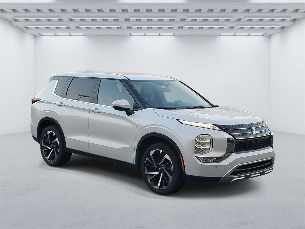 2024 Mitsubishi Outlander SE Black Edition FWD