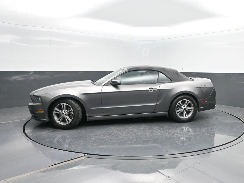 2014 Ford Mustang V6 Premium Convertible RWD