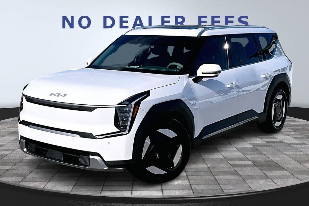 2024 Volvo XC90 B5 Plus Bright Theme AWD