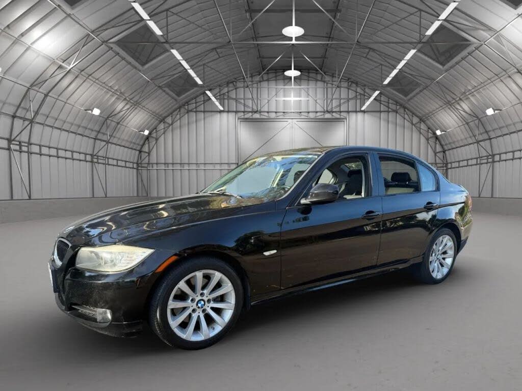 2011 BMW 3 Series 328i Sedan RWD