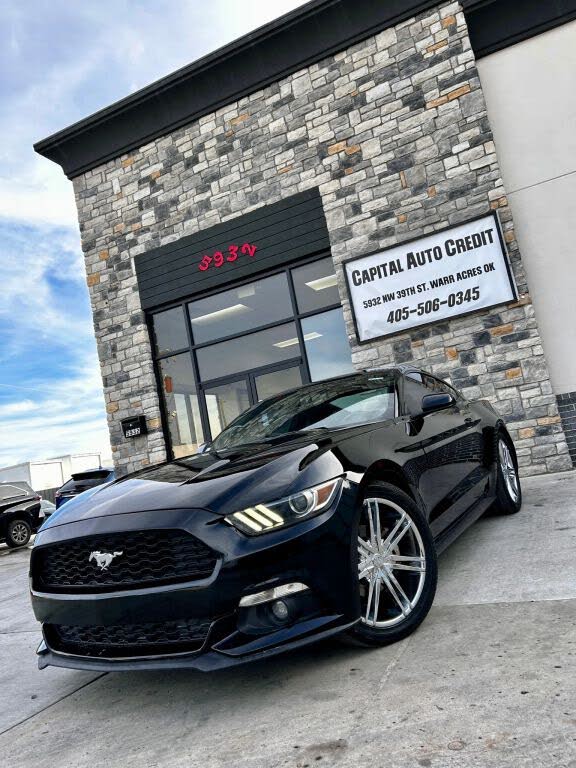 2017 Ford Mustang EcoBoost Coupe RWD