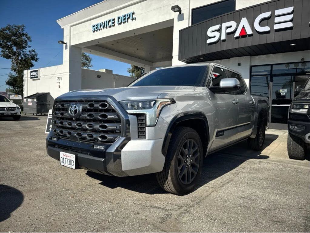 2023 Toyota Tundra Platinum CrewMax Cab RWD