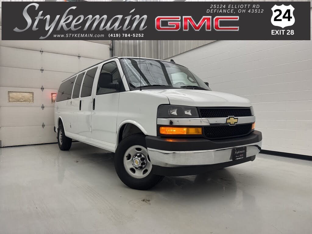 2024 Chevrolet Express 3500 LT Extended RWD