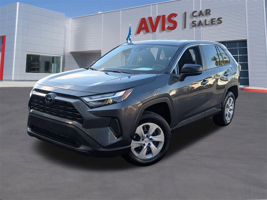2025 Toyota RAV4 LE FWD