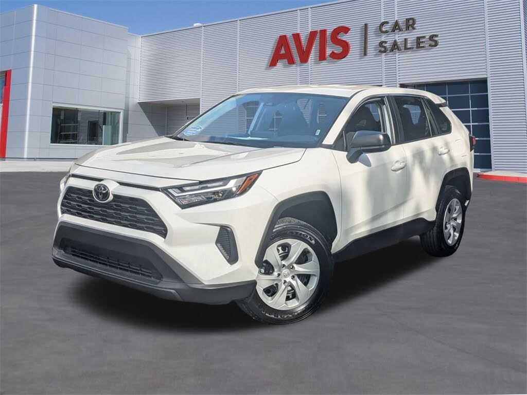 2025 Toyota RAV4 LE FWD