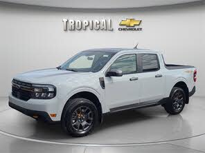 Ford Maverick Lariat SuperCrew AWD