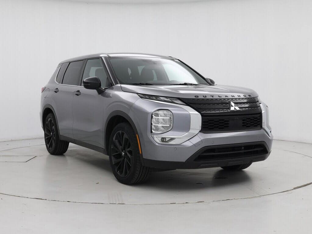 2023 Mitsubishi Outlander Black Edition FWD