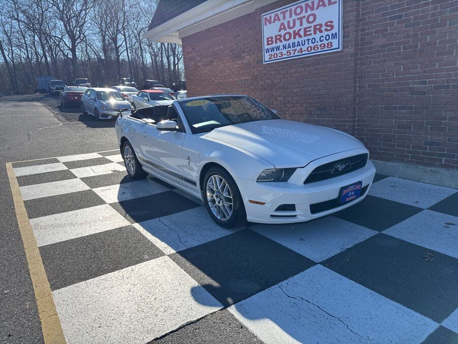 2013 Ford Mustang V6 Premium Convertible RWD