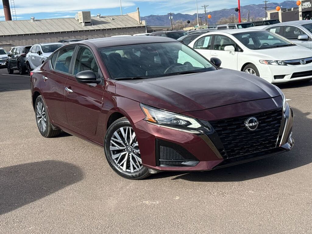 2025 Nissan Altima 2.5 SV FWD