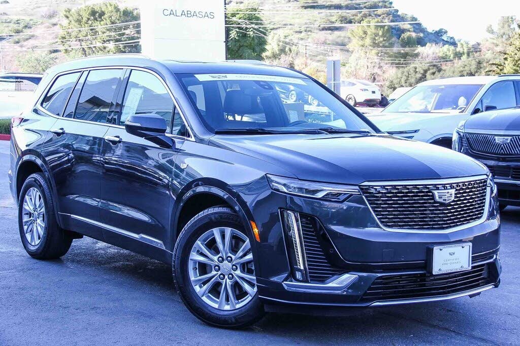 2023 Cadillac XT6 Luxury FWD
