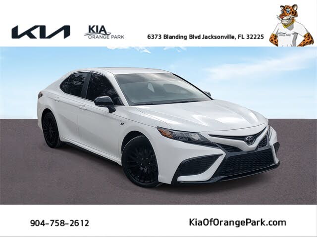 2023 Toyota Camry SE Nightshade FWD
