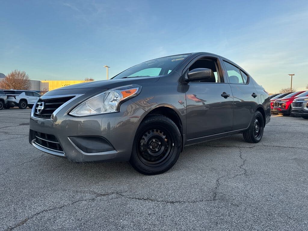 2018 Nissan Versa S Plus