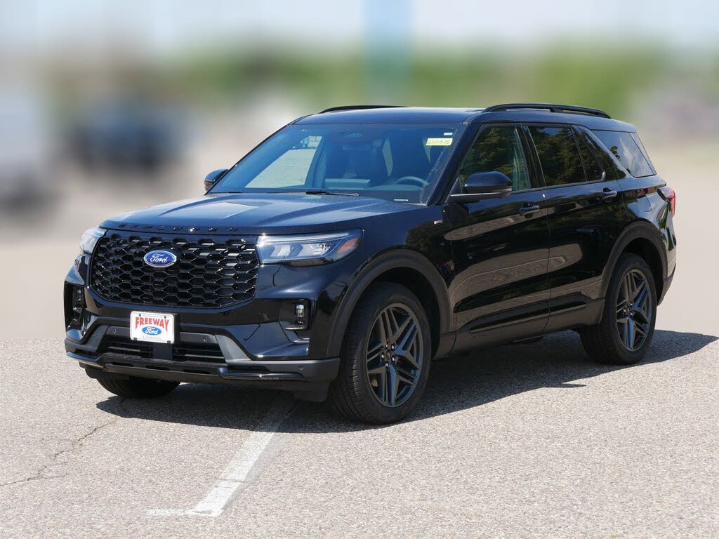 2025 Ford Explorer ST-Line AWD