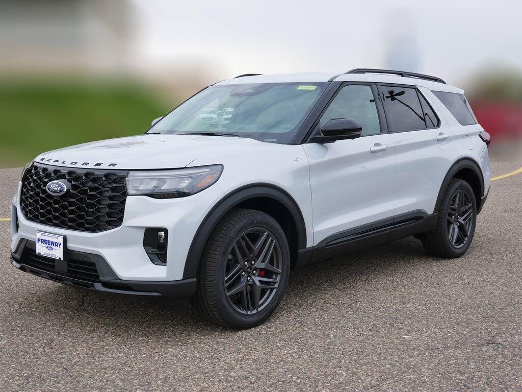 2026 Ford Explorer ST-Line AWD