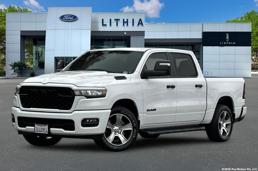 2025 RAM 1500 Tradesman Crew Cab 4WD