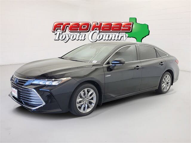 2021 Toyota Avalon Hybrid XLE FWD