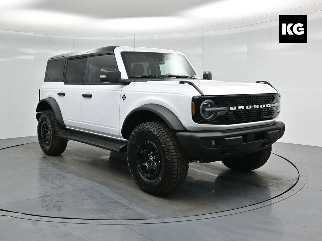 2025 Ford Bronco Outer Banks 4-Door 4WD