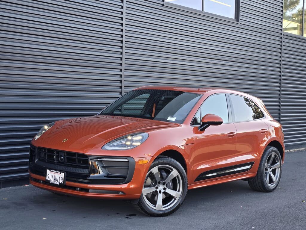 2025 Porsche Macan AWD