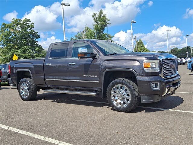 2016 GMC Sierra 2500HD Denali Crew Cab SB 4WD
