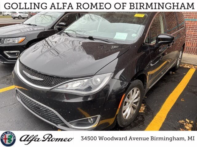 2017 Chrysler Pacifica Touring L FWD