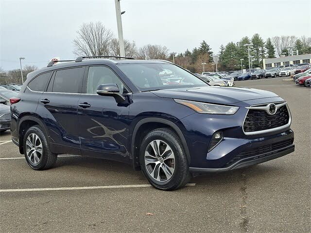 2023 Toyota Highlander XLE AWD