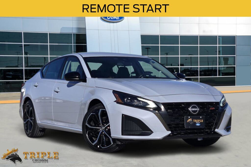 2024 Nissan Altima 2.5 SR FWD