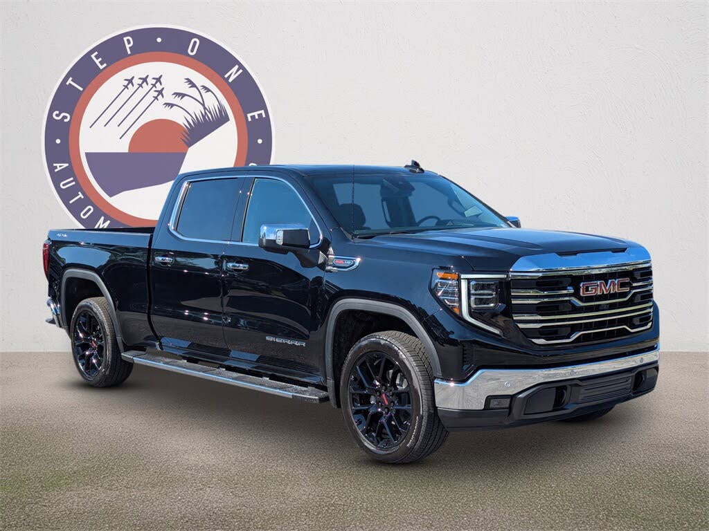 2026 GMC Sierra 1500 SLT Crew Cab 4WD
