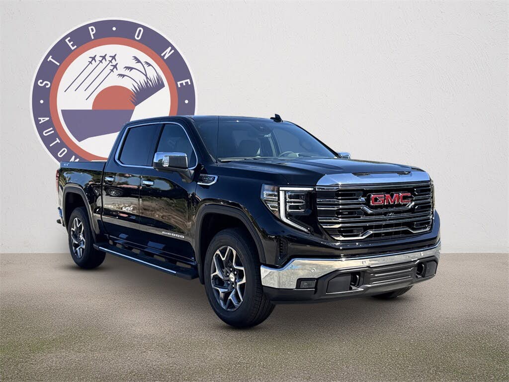 2026 GMC Sierra 1500 SLT Crew Cab 4WD