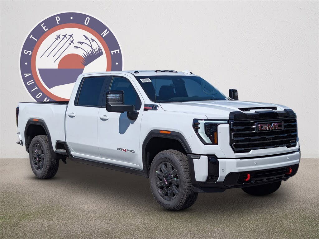 2026 GMC Sierra 2500HD AT4 Crew Cab 4WD