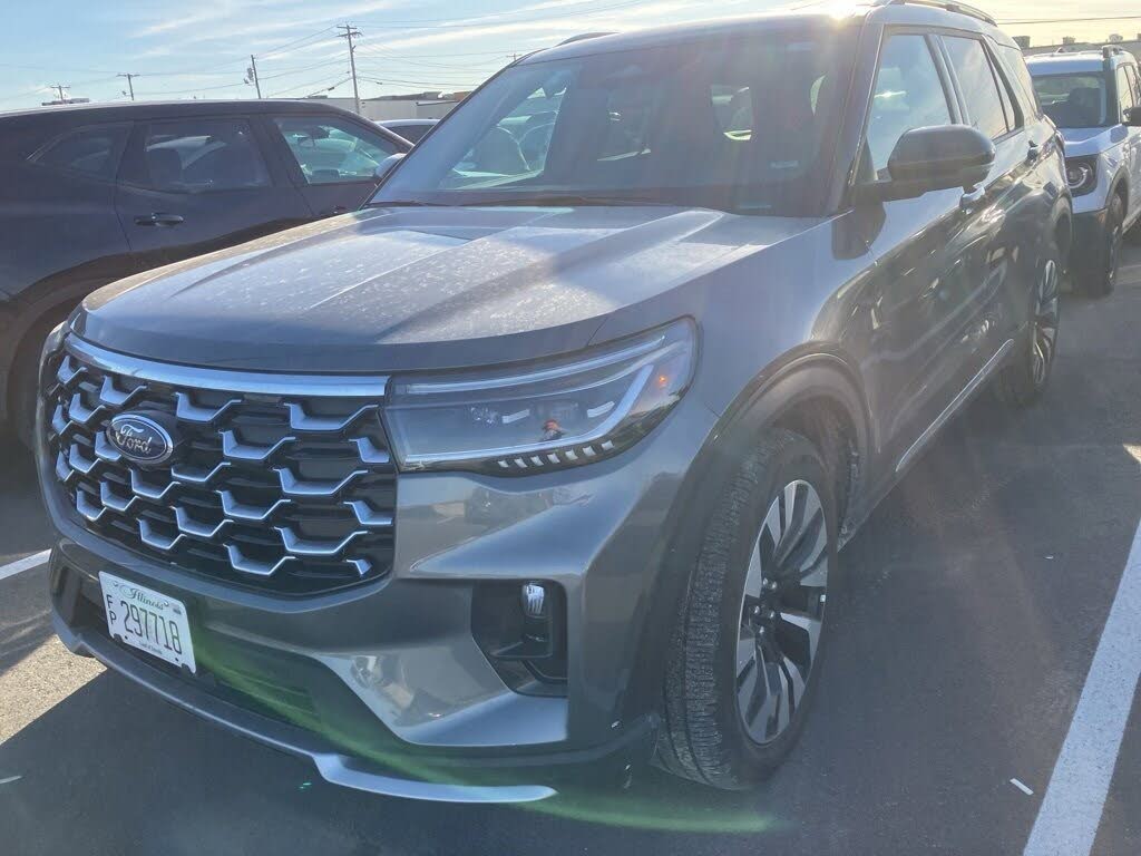 2025 Ford Explorer Platinum AWD