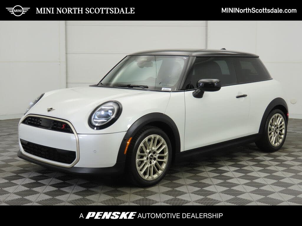 2025 MINI Cooper S Signature Trim 2-door Hatchback